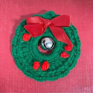 Crocheted Christmas Wreath Brooch Pin